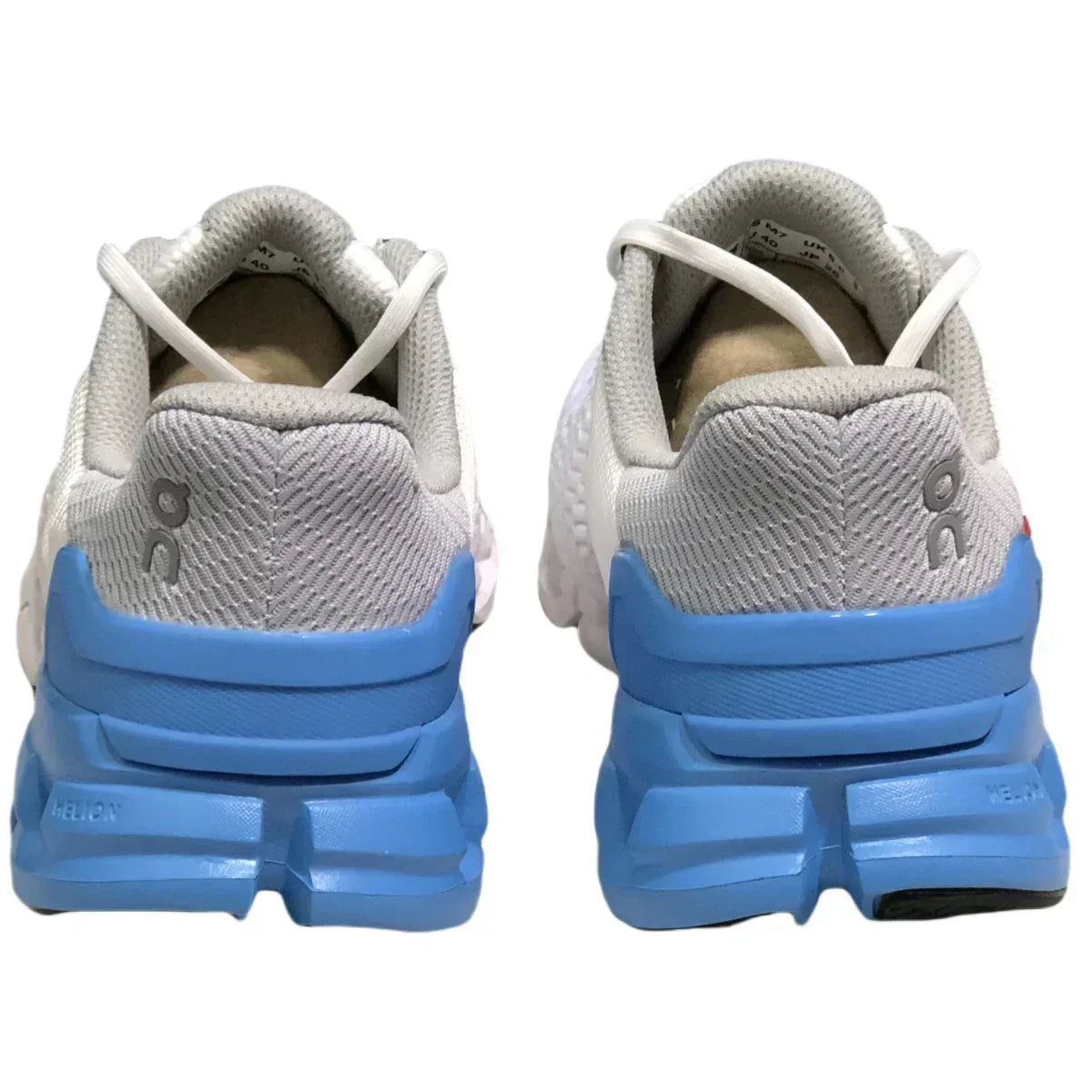 On Cloudflyer 3 /Women’s /White and blue