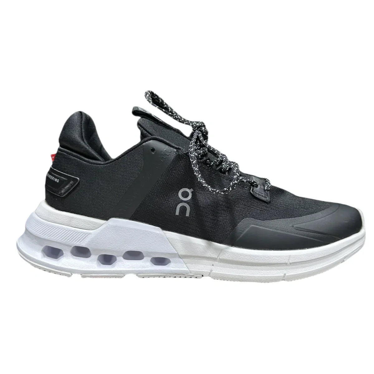 On Cloudnova Flux Men's White/Black