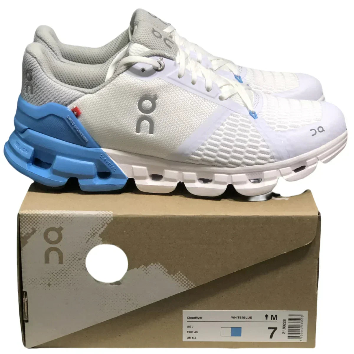 On Cloudflyer 3 /Women’s /White and blue