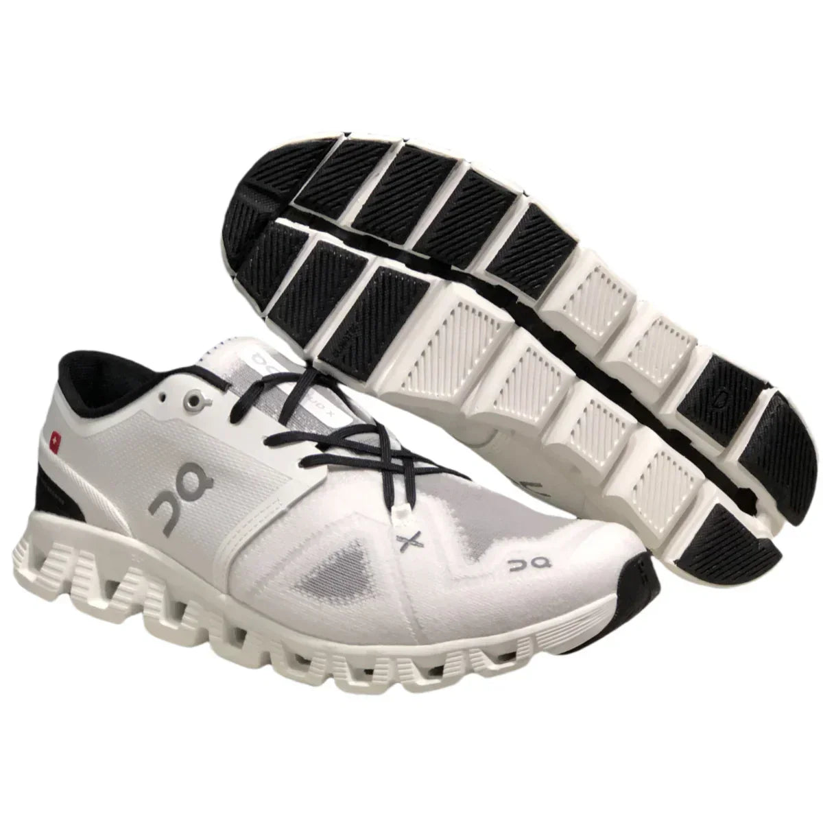 On Cloud X3 /Shift Women’s White/Black