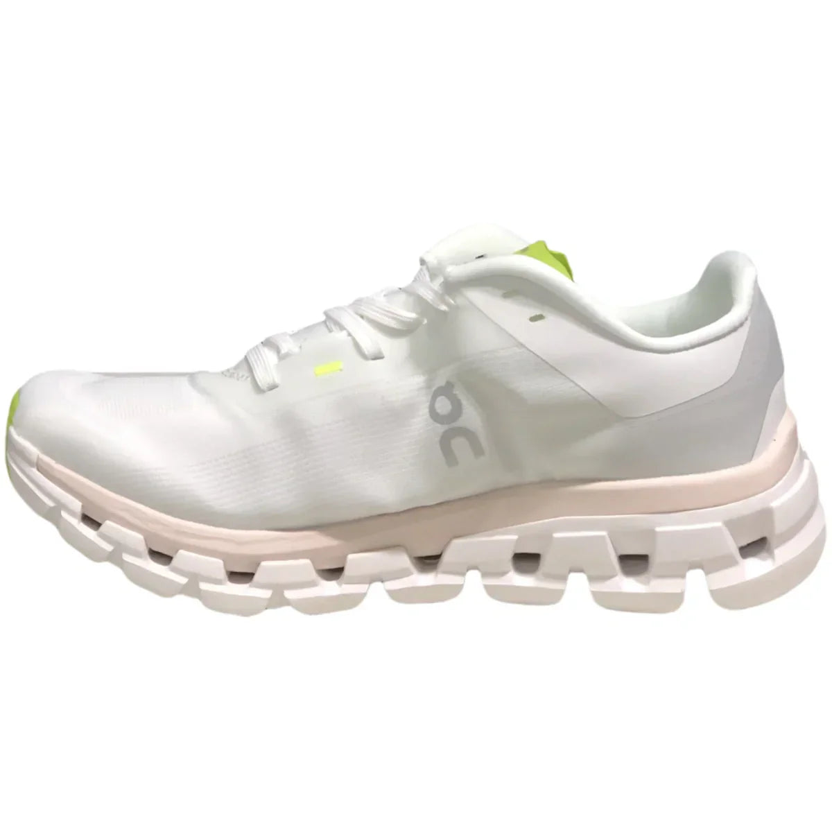 On Cloudflow 4 Women's White/Sand